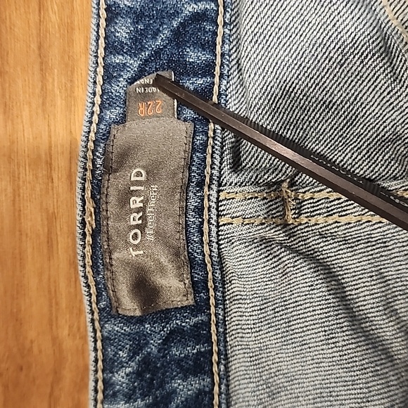 Torrid Mom Straight Vintage High-Rise Jean sz 22r - Picture 9 of 16
